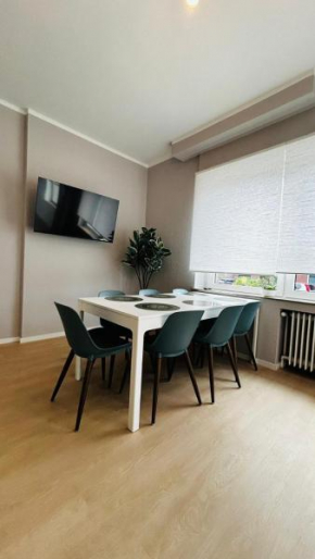 Haus Rasink I Monteure I Teams I 160m2 I 5 Z I Terrasse I P I 2 WC I Küche I Smart TV